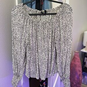 Sanctuary classy shirt.  Can be worn off the shoulder or not.Perfect condition